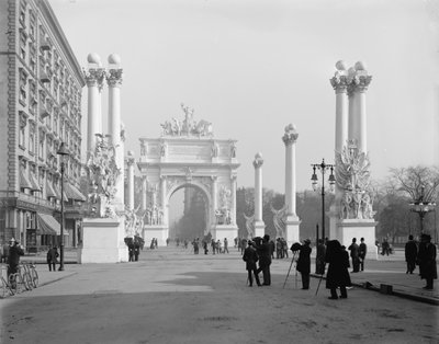 Dewey Arch, New York, N.Y., c.1899-1901 by Detroit Publishing Co.